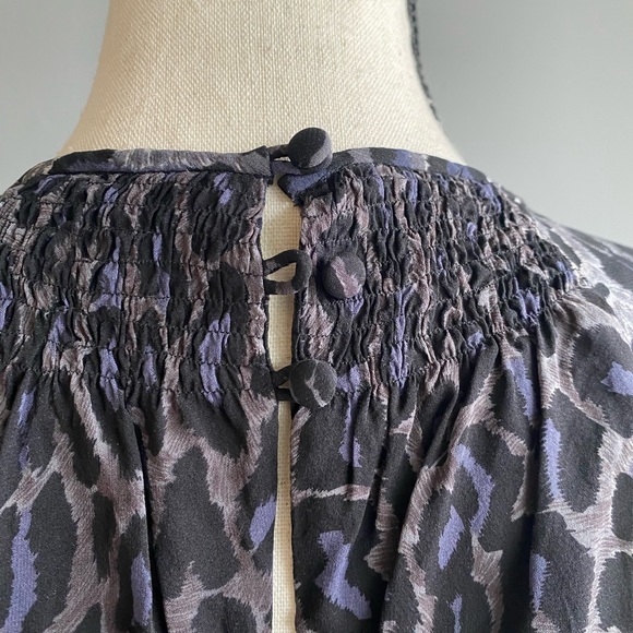 BCBG SILK SLEEVELESS LEOPARD BLOUSE MEDIUM - Picture 5 of 8